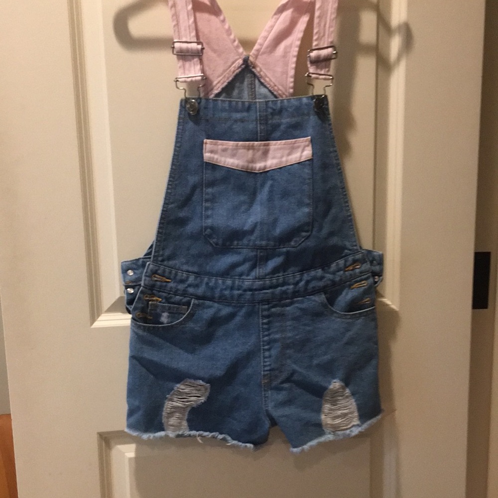 Missguided womens distressed detail denim Jean Overall Shorts size 2 pink blue